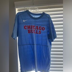 Chicago bulls Nike t shirt ; size large